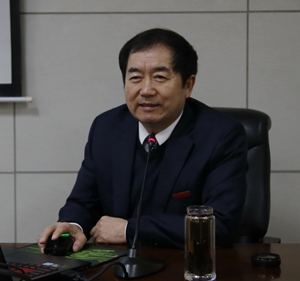 李校长讲党课_MG_2637 - 副本 - 副本.JPG