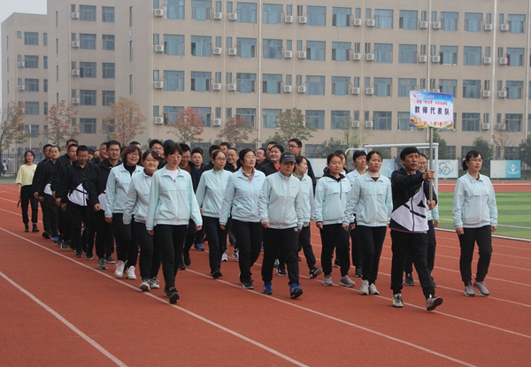 2教师方阵IMG_2805 - 副本_副本.jpg