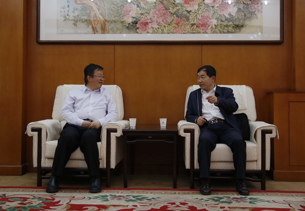 李校长_MG_7367 - 副本.JPG