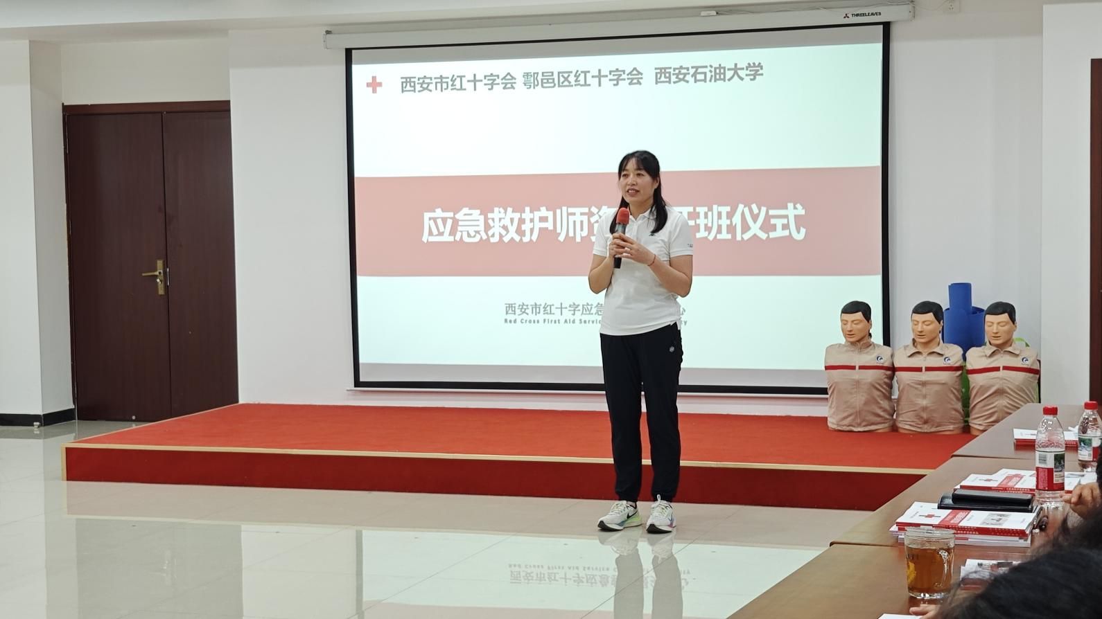 9e506f3bed322edb4ead8232abf6439