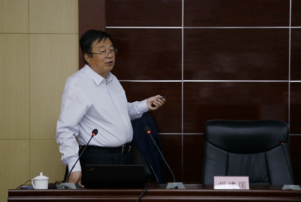 主讲人_MG_7473 - 副本.JPG